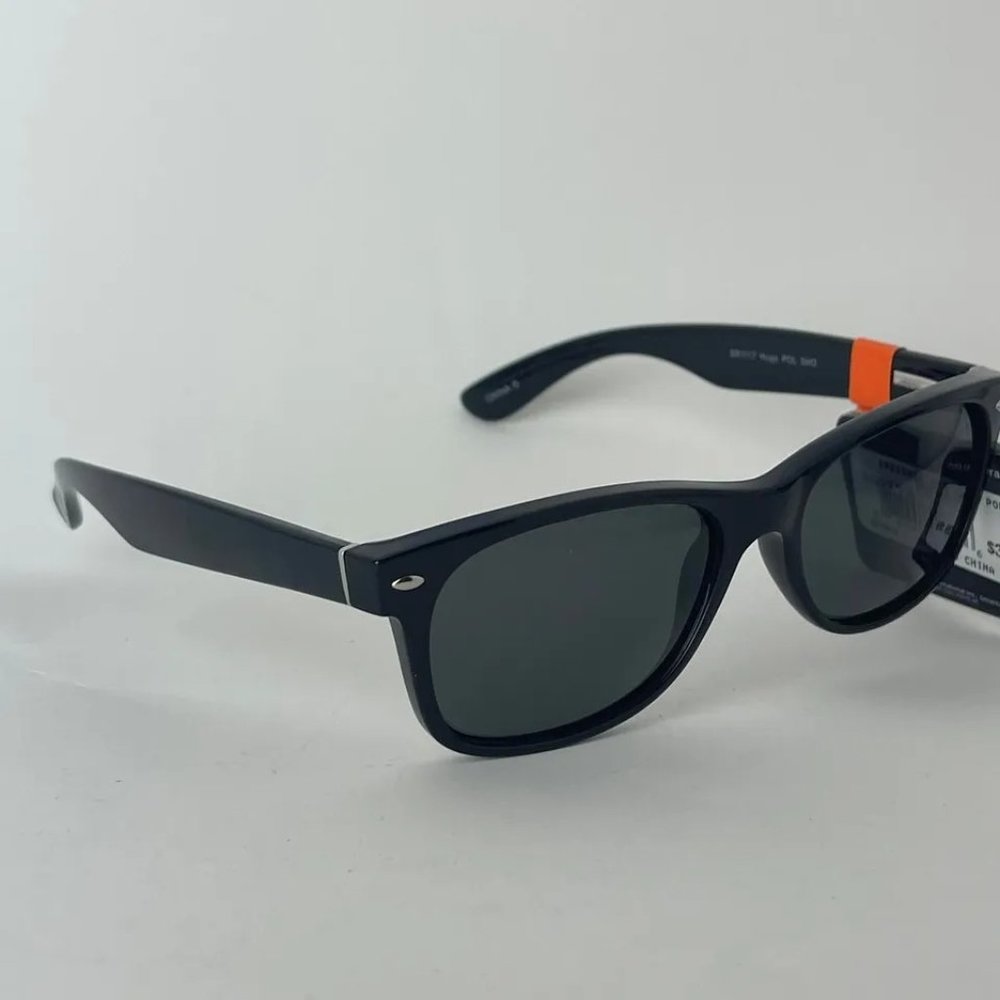 SG00737 Fashion MaxBlock Sunglasses for Men, Squaroval Active Polarized, Black